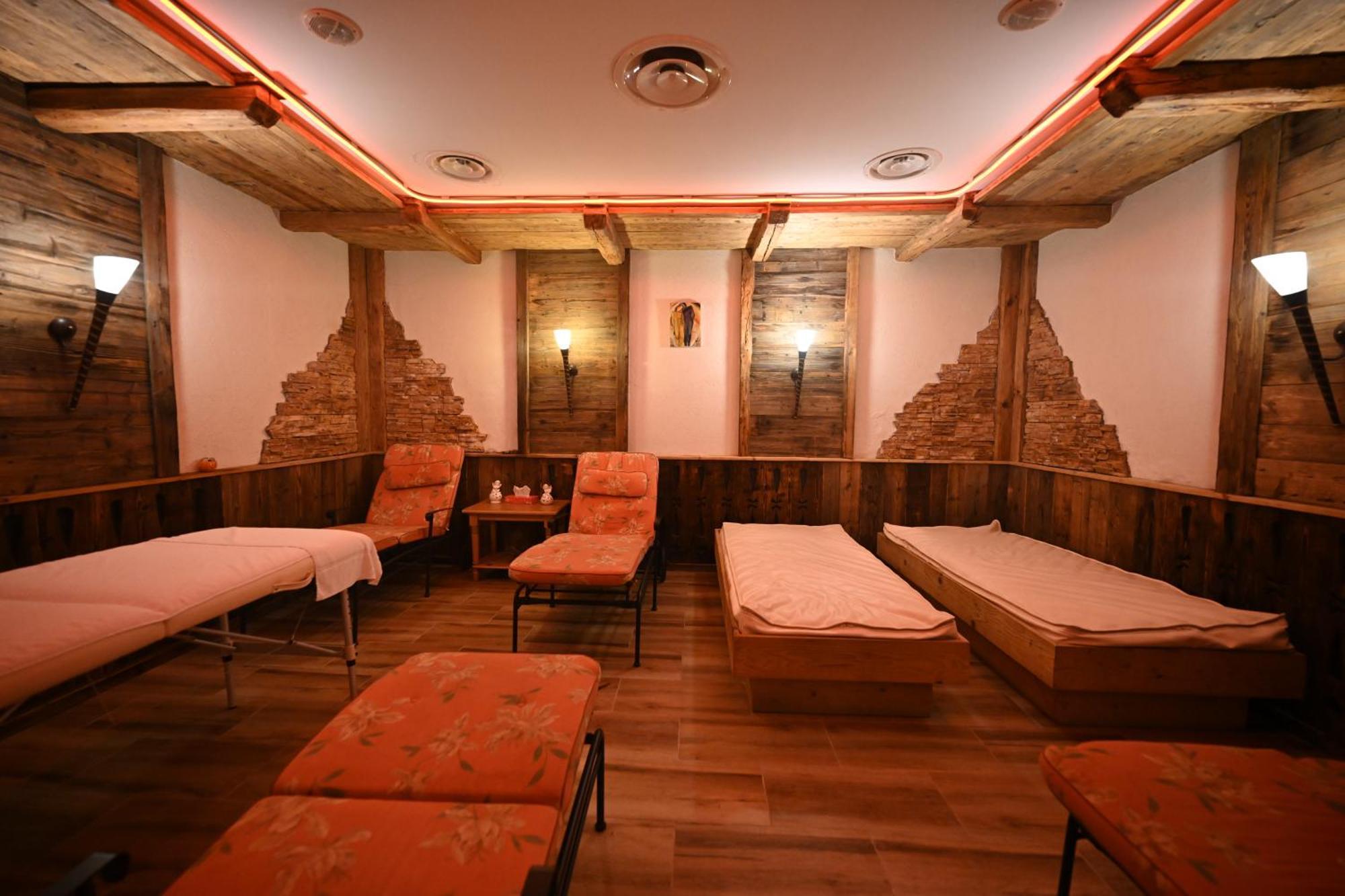 Mercure Sighisoara Binderbubi Hotel & Spa Exterior photo